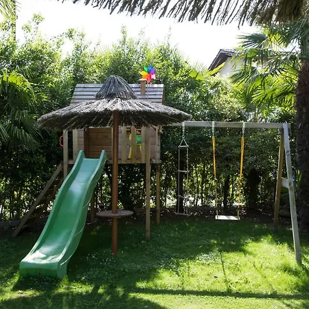 Tiziana 3*
